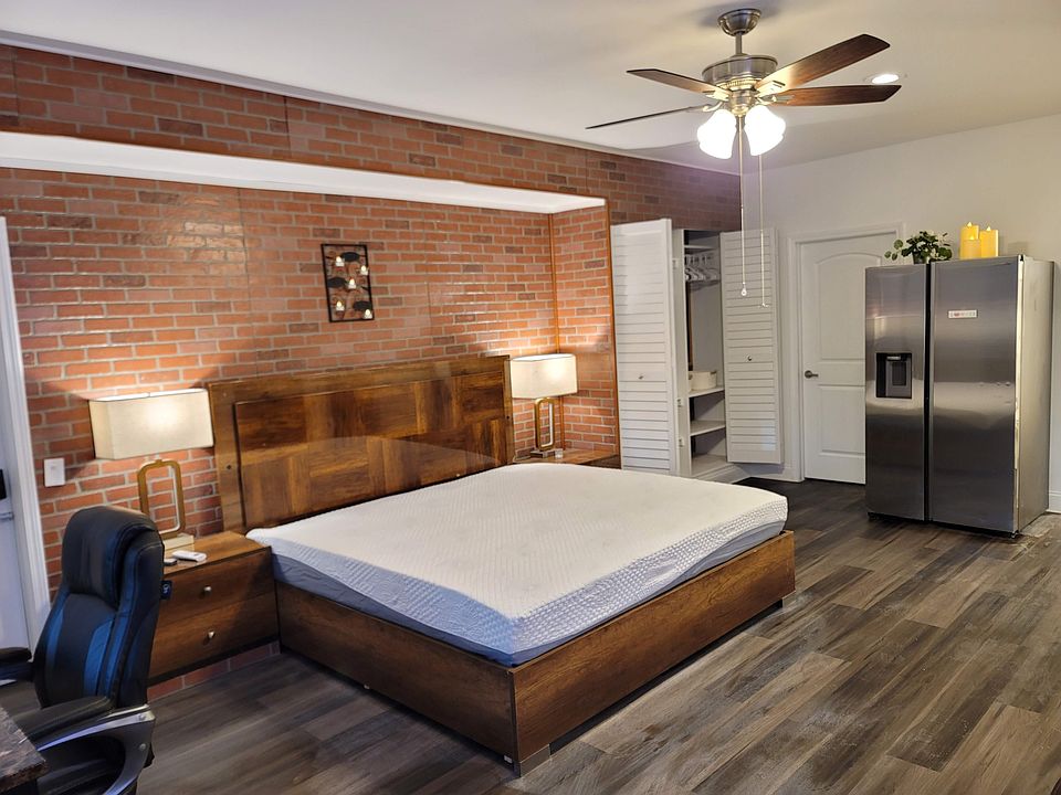 1st image of 5687 Sequoia Dr #2