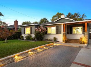 408 S Beachwood Dr, Burbank, CA 91506