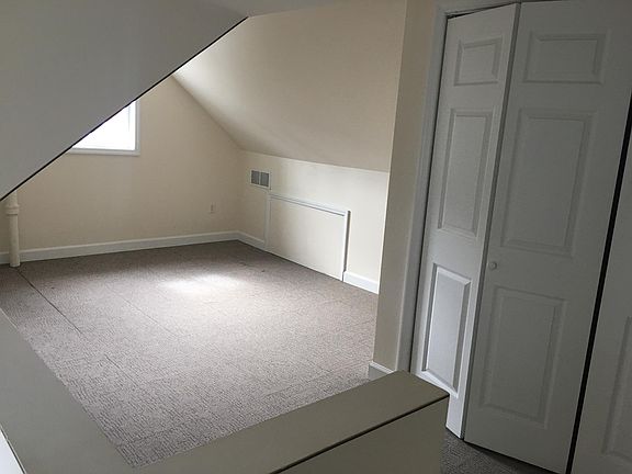 5th image of 369 Brockway Ave APT 302