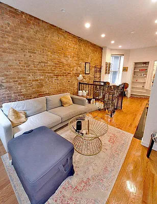 Rented by Platinum Properties | media 21