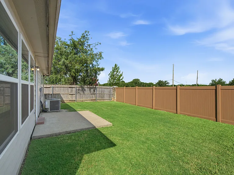 8475 Widgeon Way — Photo 31