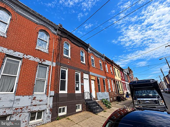 2nd image of 2540 N 17th St