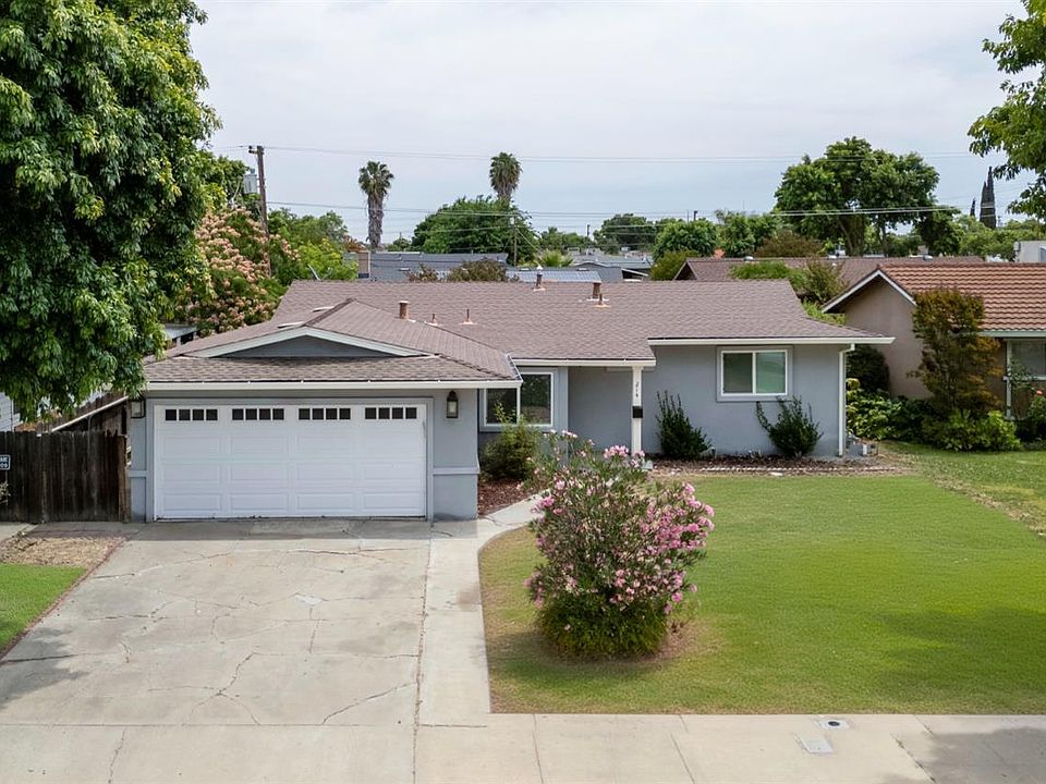 1st image of 214 N Santa Clara St
