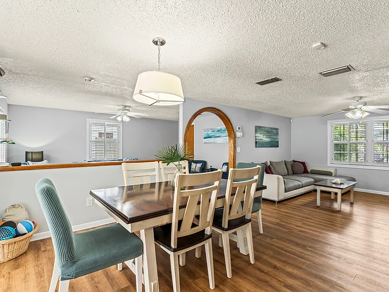 3640 Anderson Ave — Photo 38