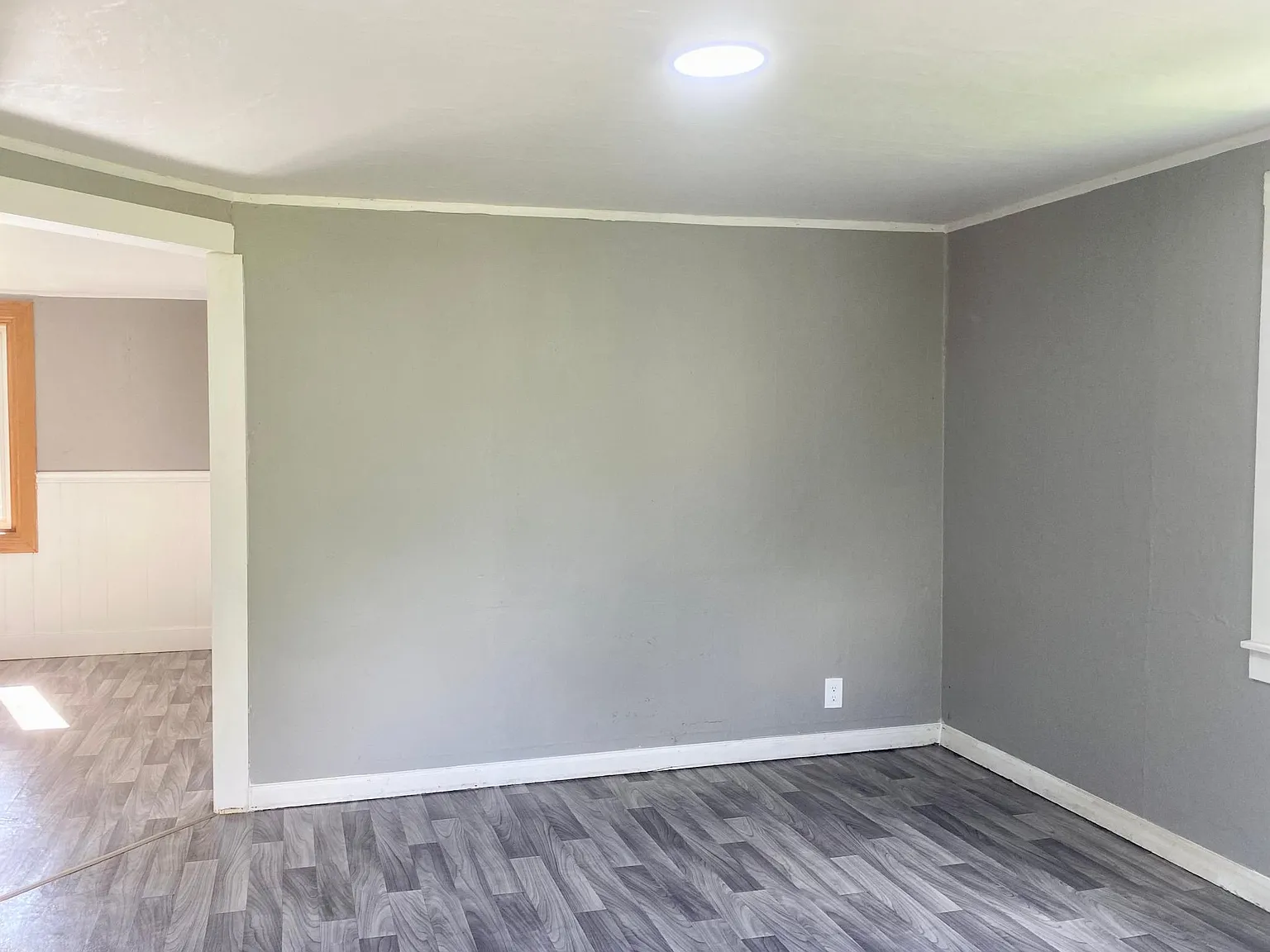 G3439 Larchmont Ave — Photo 2
