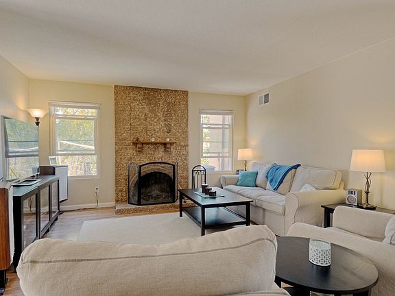 3rd image of 10059 Carlton Hills Blvd