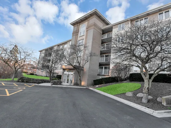 480 E Montrose Ave APT 209, Wood Dale, IL 60191