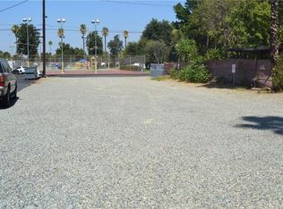 9531 Magnolia Ave, Riverside, CA 92503