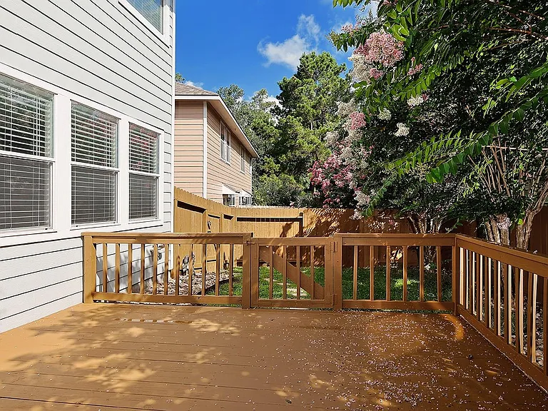 11 Scenic Brook Ct — Photo 24