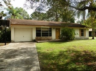 2010 21st St SW, Naples, FL 34117