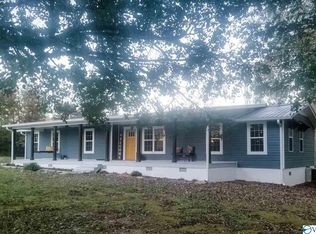 411 4th St NW, Arab, AL 35016