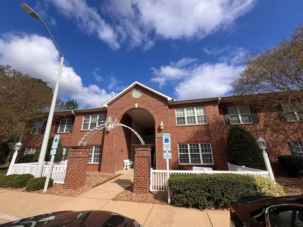 203 Sturbridge Dr, Clayton, NC 27520