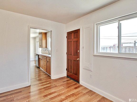 5th image of 3018 McKinley Dr