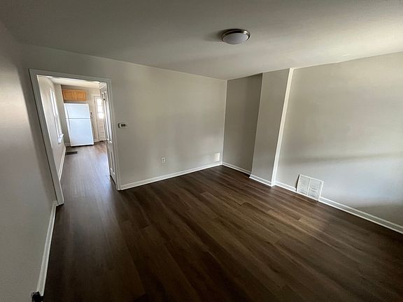 3rd image of 824-826 Lanvale St
