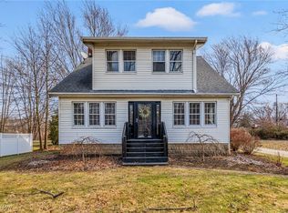 7555 Hopkins Rd, Mentor, OH 44060