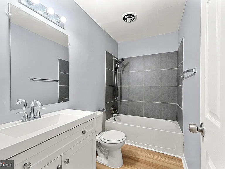 415 Hamilton Ave — Photo 9