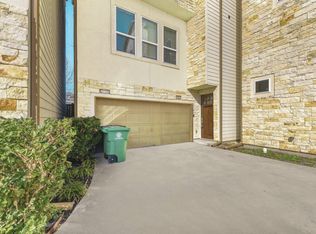 1103 E 27th St #B, Houston, TX 77009