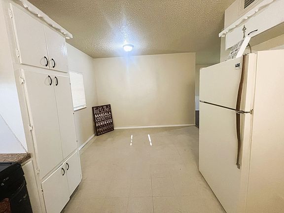 5th image of 256 NW 80th St #433-83-1