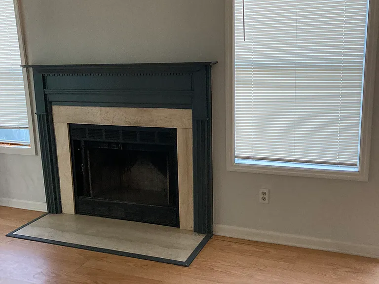 978 Stewarts Creek Dr #6 — Photo 19