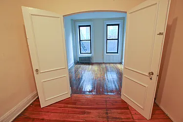 Rented by Jonis Realty