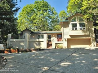 11602 Bernadine Ct, Grass Valley, CA 95949