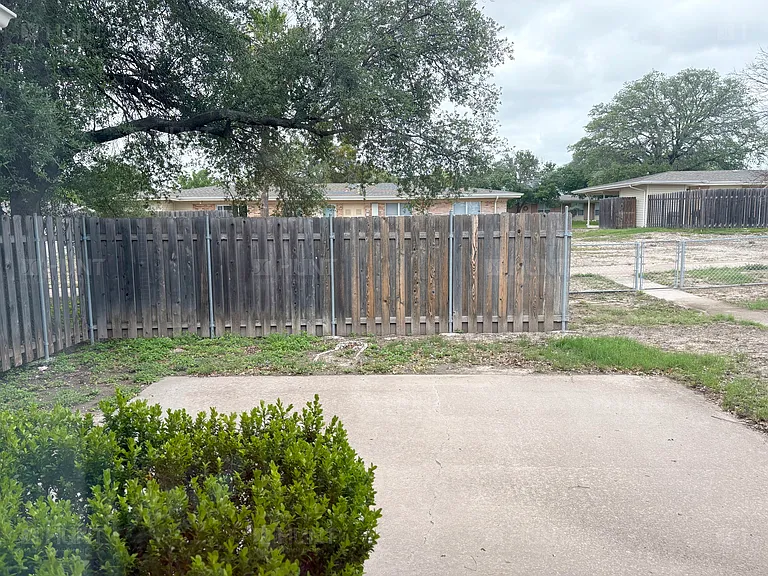 9084 Lawhon St — Photo 19