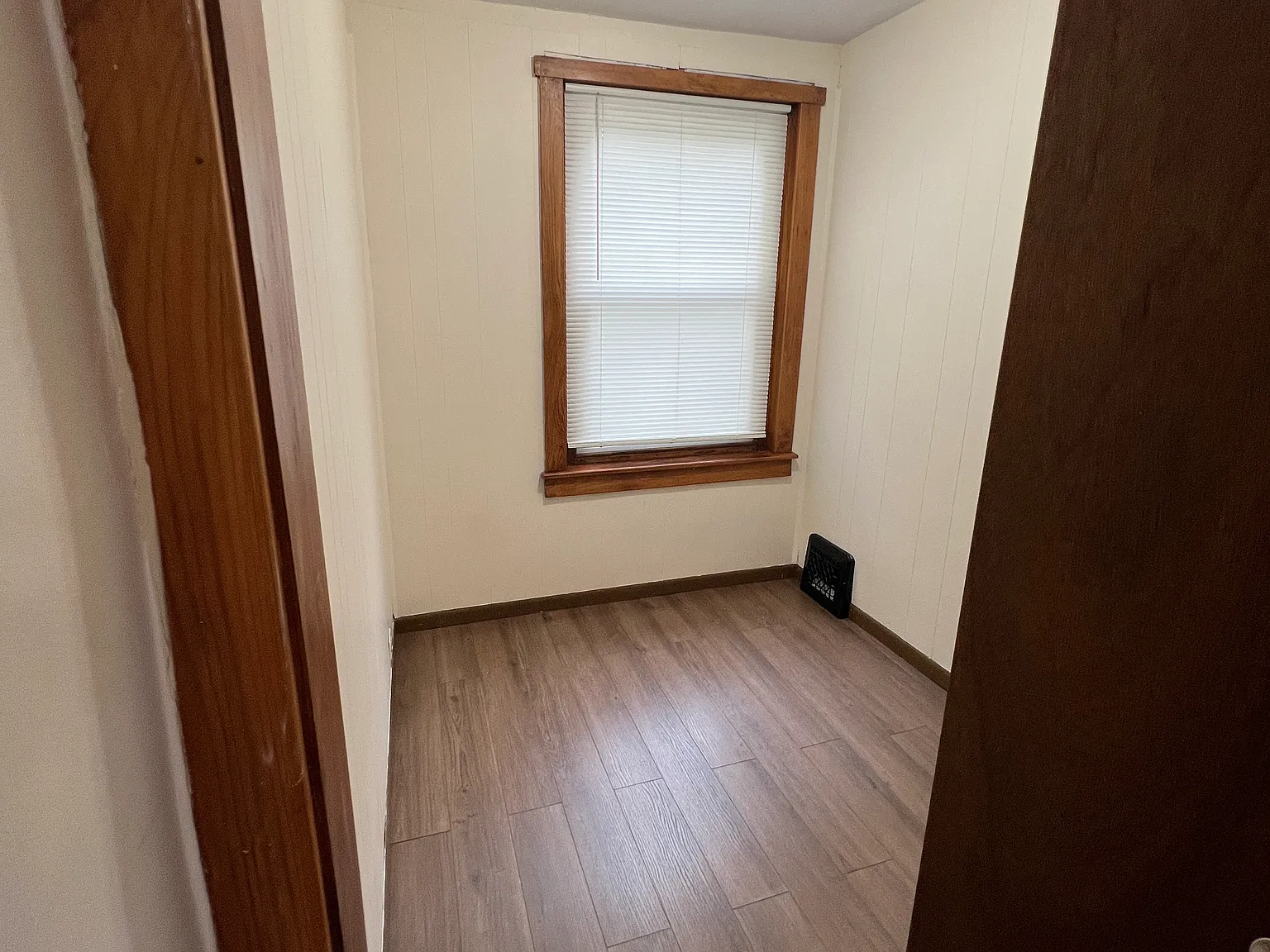 3 bed, 1.5 bath, 1183 sqft, $1,600 — Photo 4