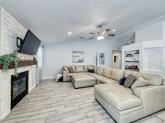 5th image of 1738 Summerwood Cir