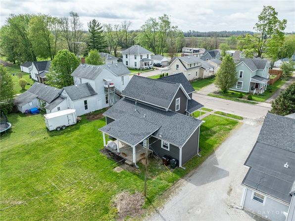 14 Clemens Ave, Jamestown, OH 45335