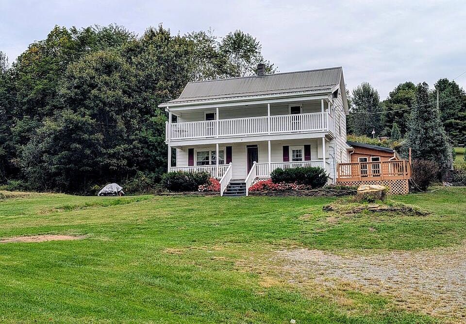 1st image of 41 Tall Pines Ln