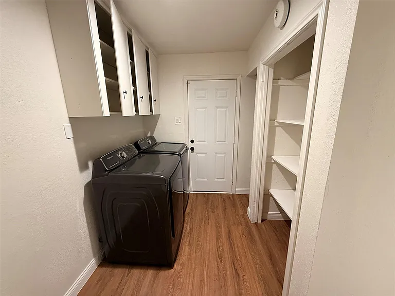 3303 Freshmeadows Dr — Photo 25