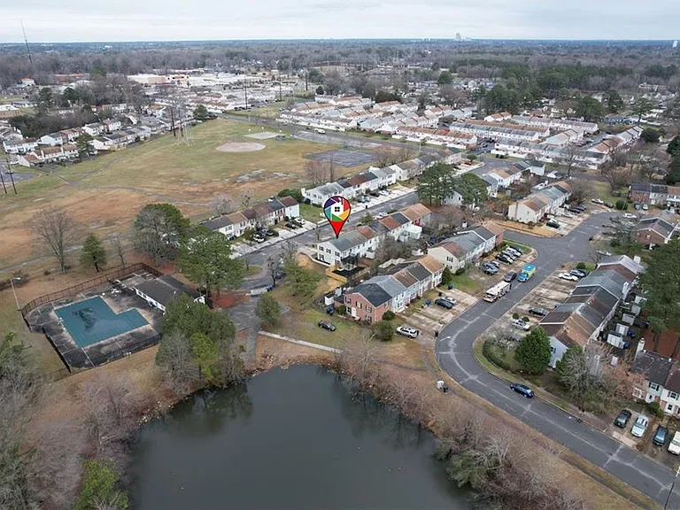 5989 Clear Springs Ct — Photo 27