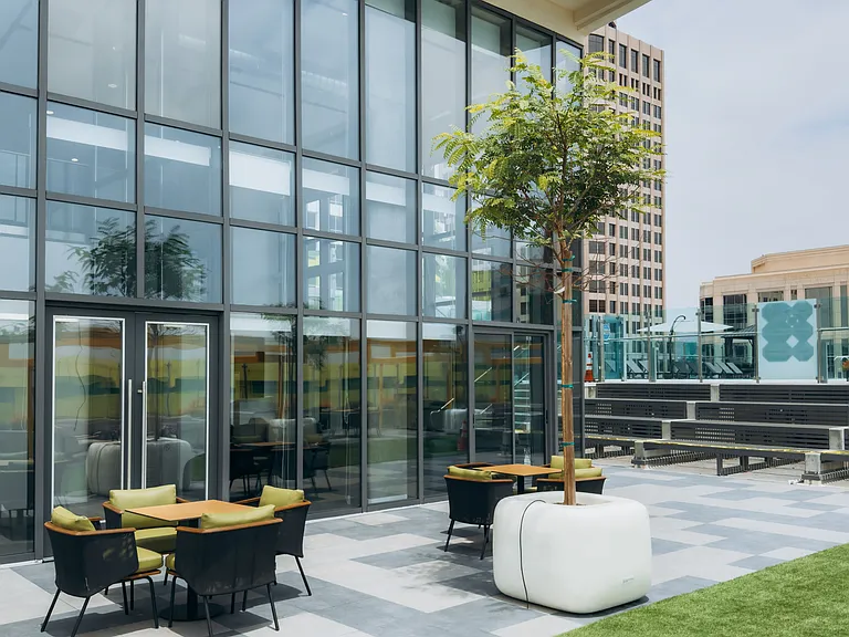 TENTEN Campus Glendale — Photo 5