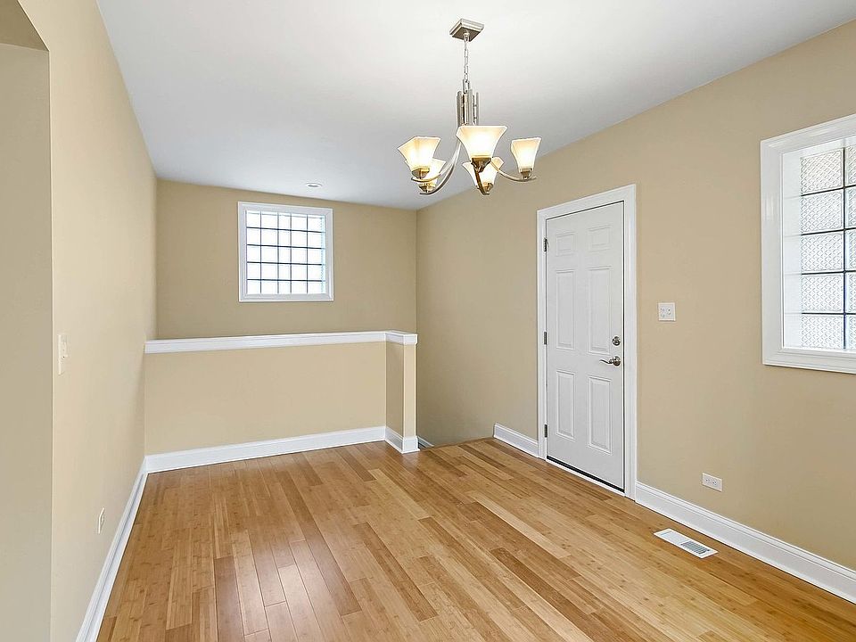 1st image of 1531 S 58th Ave