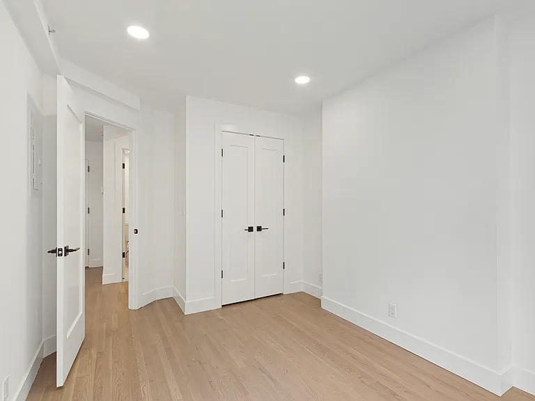 149 Franklin St #2F — Photo 7