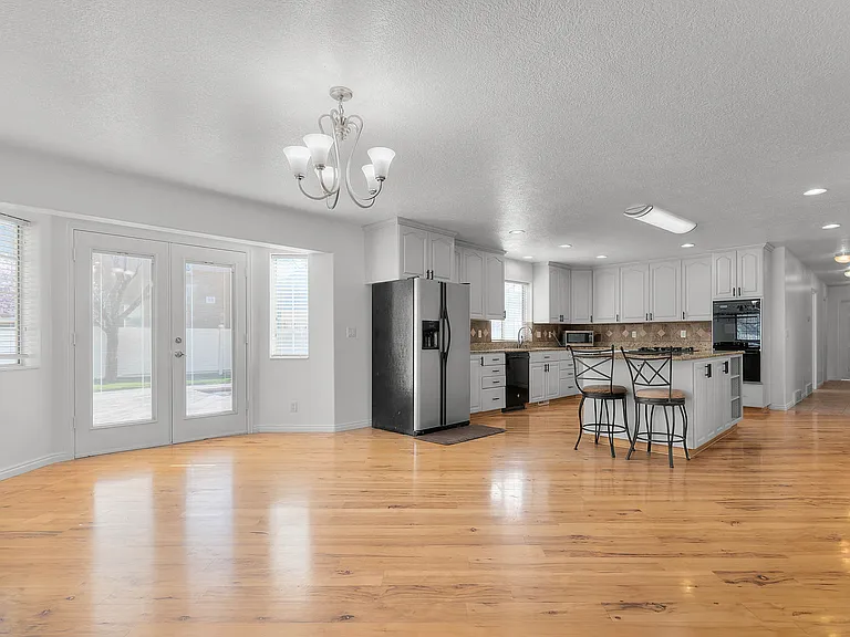 840 S East Mountain Cir — Photo 10