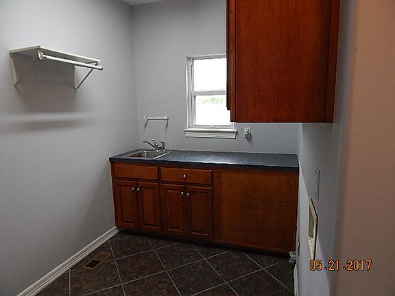 4th image of 1431 E Southern Ave