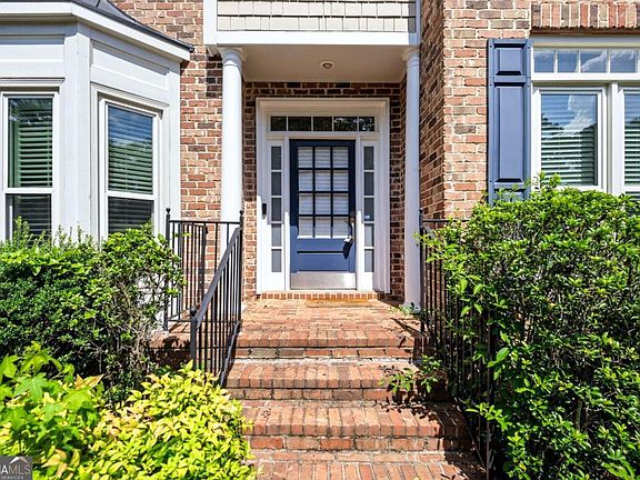 4th image of 5008 Highland Oaks Ct SE