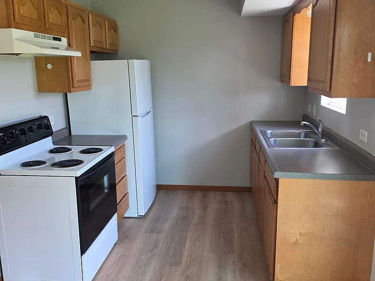 103 Bannon Dr #3E — Photo 1
