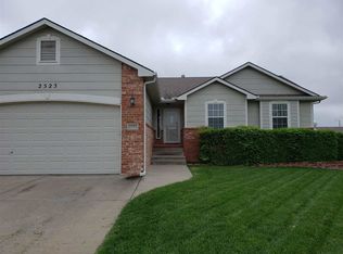 2523 E Sunnyslope Ct, Wichita, KS 67219