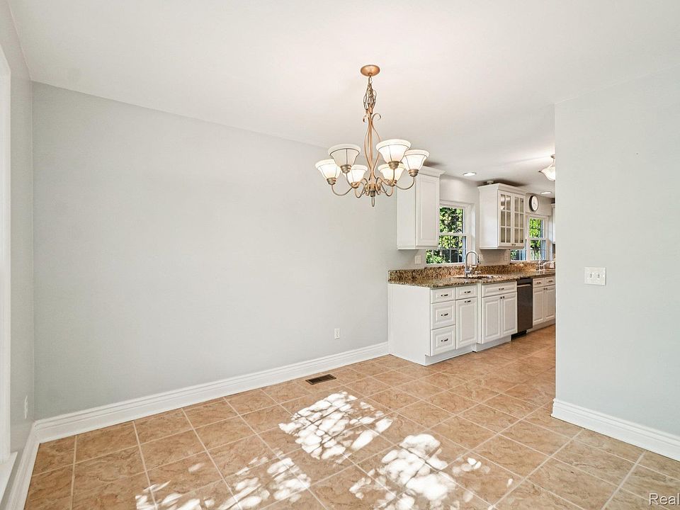 1424 Fairway Dr, photo 7