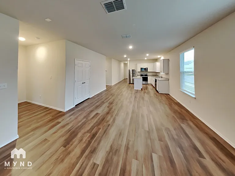 816 Beacon Hts — Photo 2