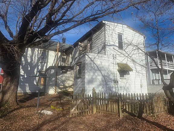 5th image of 418 McDowell Ave