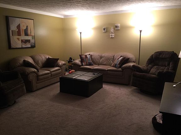 4th image of 23476 Clifford Dr