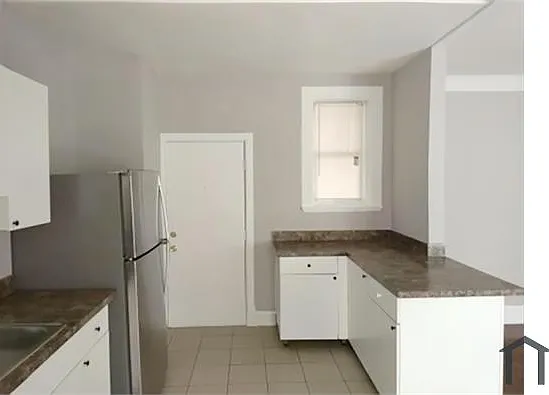 6150 S Langley Ave #1 — Photo 4