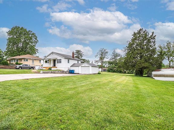 3rd image of 3137 Dillon Dr