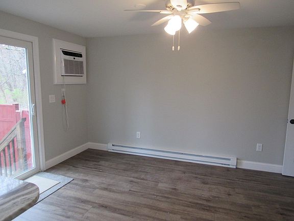 5th image of 26 Oakridge Drive #26