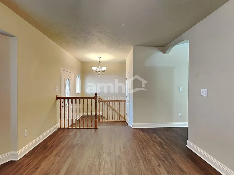 1190 S Inverness Dr — Photo 8