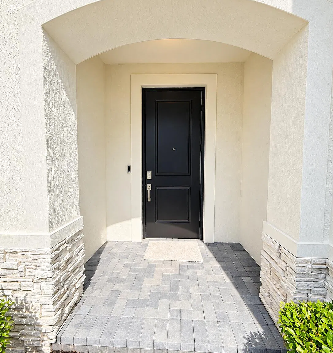 3 bed, 2.5 bath, 1695 sqft, $3,600 — Photo 2