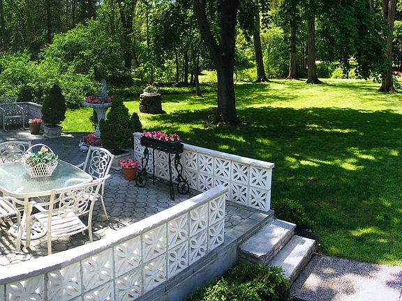 6/14 - Patio & Yard